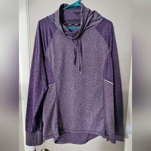 Woman's XXL Avia purple workout long sleeve shirt.